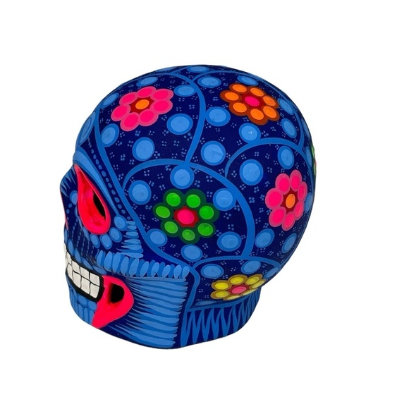 Mexican Clay Skull Hand painted blue 4”
New - Picture 5 of 6